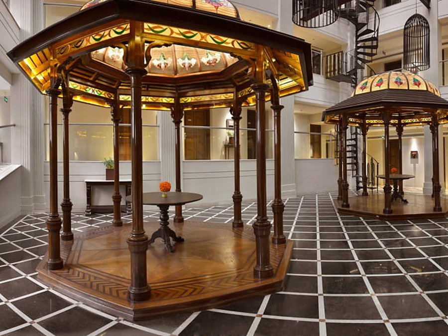 The Lalit Great Eastern hotel atrium, Kolkata